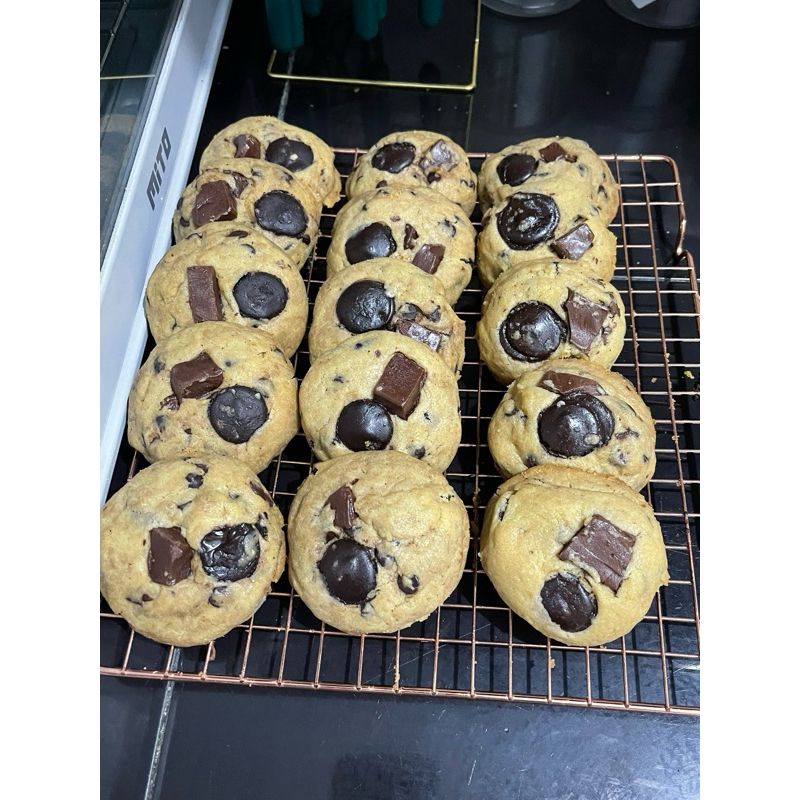 

Chocochips cookies in jar