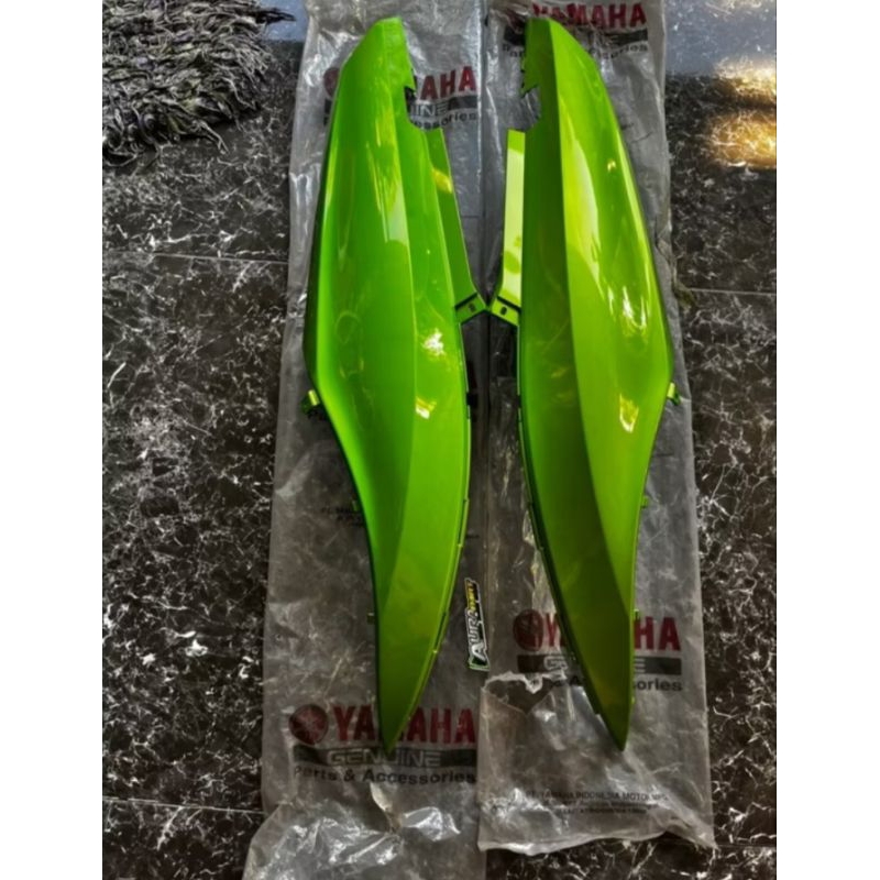 cover body blakang kanan kiri 1set YAMAHA mio j mio GT warna Hijau