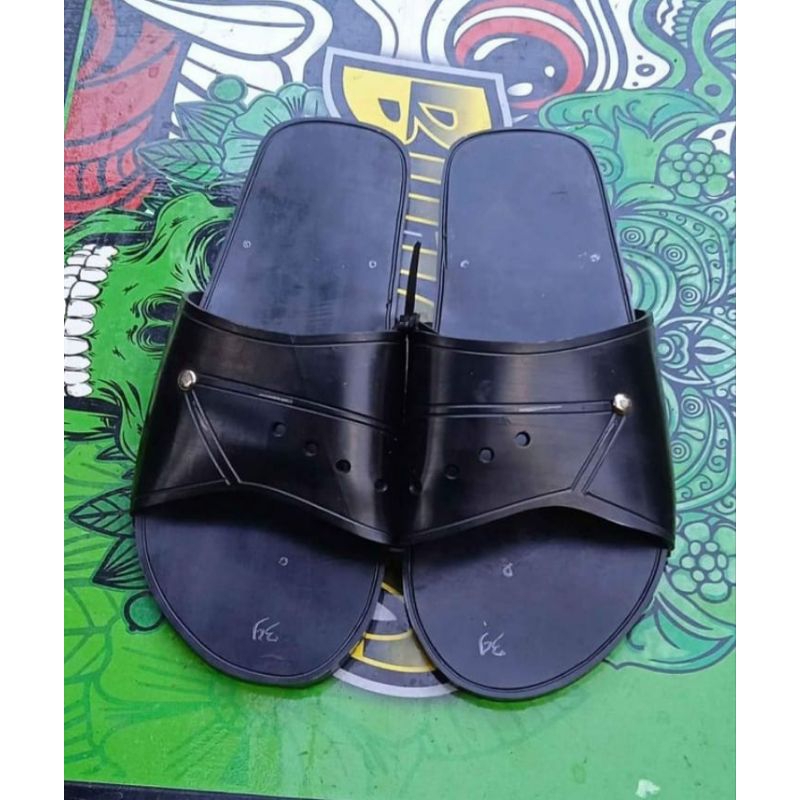 SANDAL KARET BAN PRIA DAN WANITA