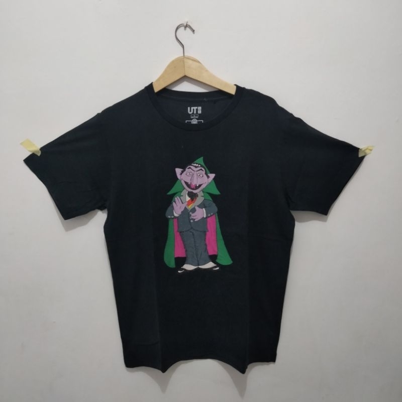 UNIQLO x Kaws X sesame street