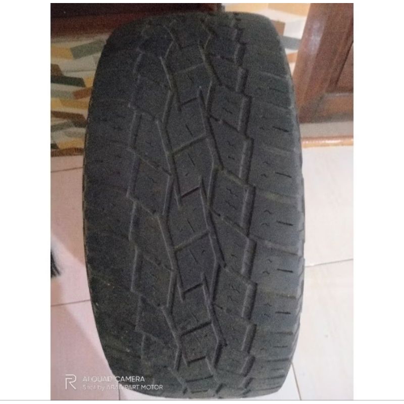 Ban Mobil Copotan Ring 18 Merek Toyo Ukuran 285/60 R18 Second Tubles