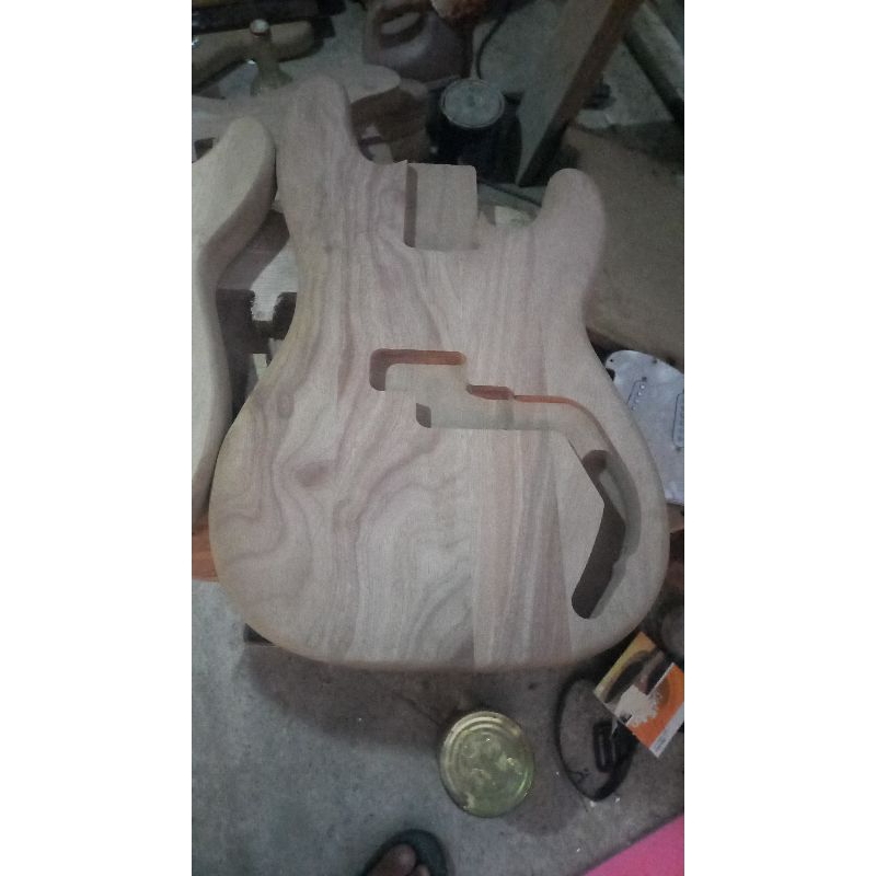 Body Gitar Bass Fndr Precisions String 4 Proses CNC