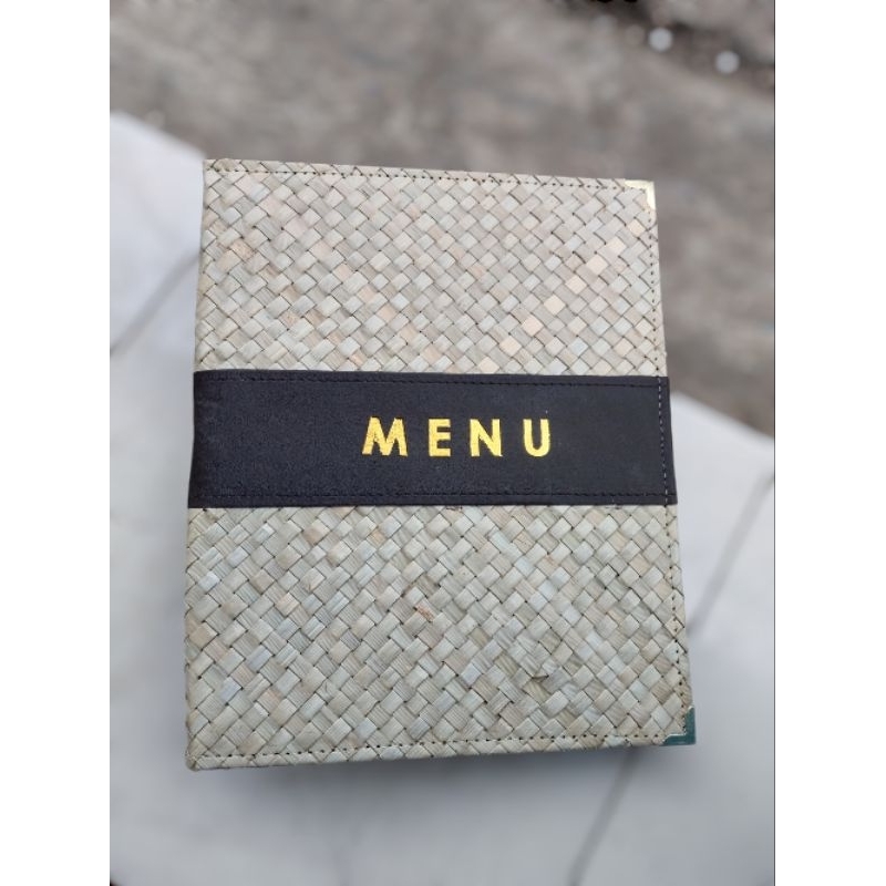 

BUKU MENU RESTORAN/CAFE/HOTEL BAHAN SAMAK ANYAMAN