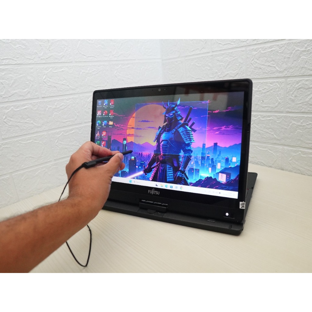 Laptop 2in1, Fujitsu LifeBook T939 Intel Core i5-8365U | 8 GB RAM | 256 GB SSD | Touchscreen & Rotat