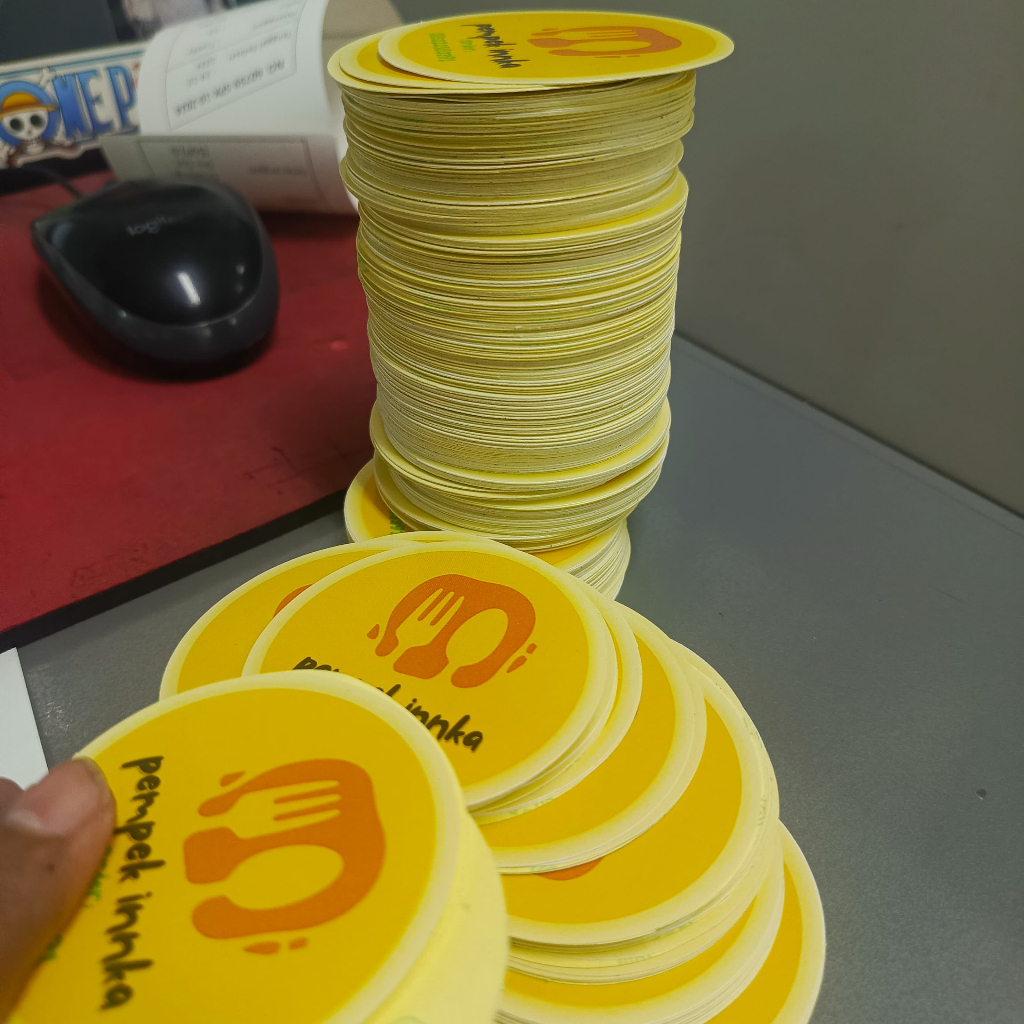 

cetak stiker kromo a3 stiker label makanan bebas desain