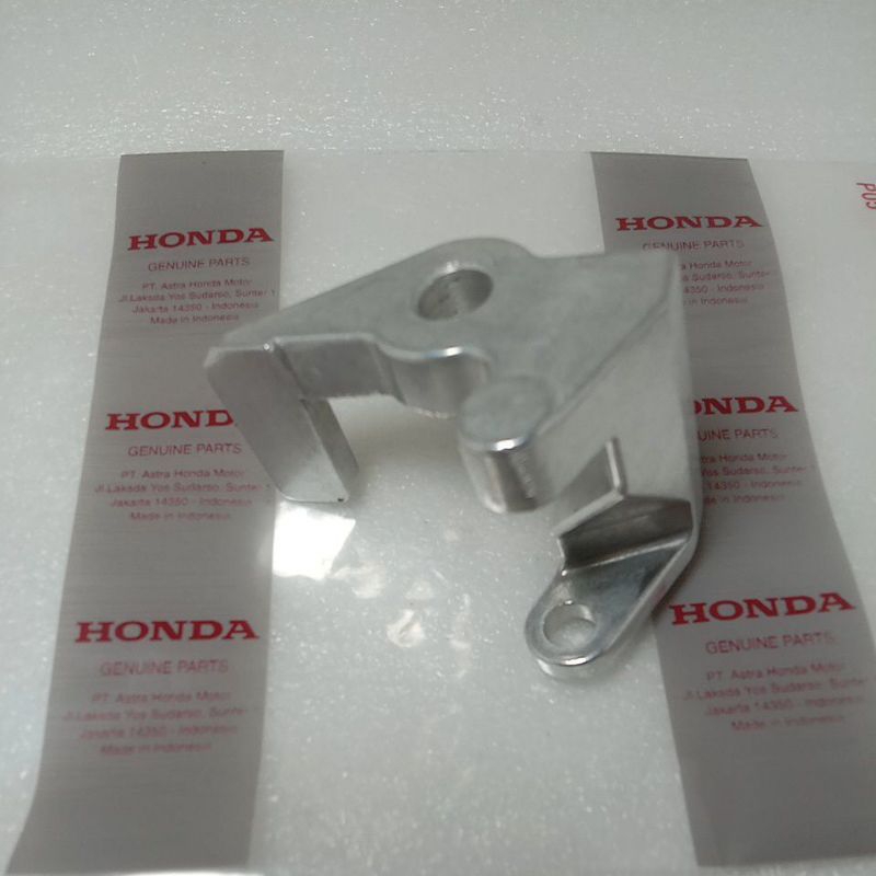 KNOCKER COMP SAMBUNGAN DUDUKAN HANDEL REM KANAN HONDA BEAT VARIO SCOOPY