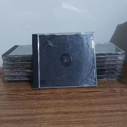 Kotak CD bekas