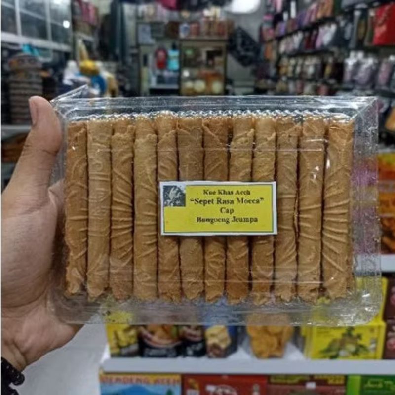 

Kue Seupet khas Aceh / kue kering oleh-oleh khas Aceh / Makanan Khas Aceh
