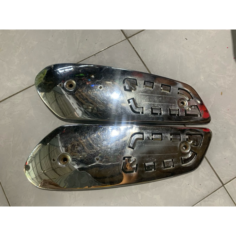 Satu Set Cover Tutup Tangki Samping Yamaha L2 Super