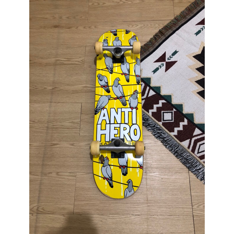 ANTI HERO COMPLETE SKATE USED / ANTI HERO SKATE / SKATE / SKATEBOARD / PAPAN SELUNCUR / ANTI HERO / 