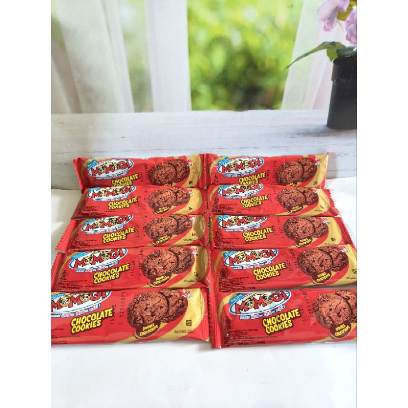 

(1 RENCENG) MOMOGI CHOCOLATE COOKIES ISI 10 SASET