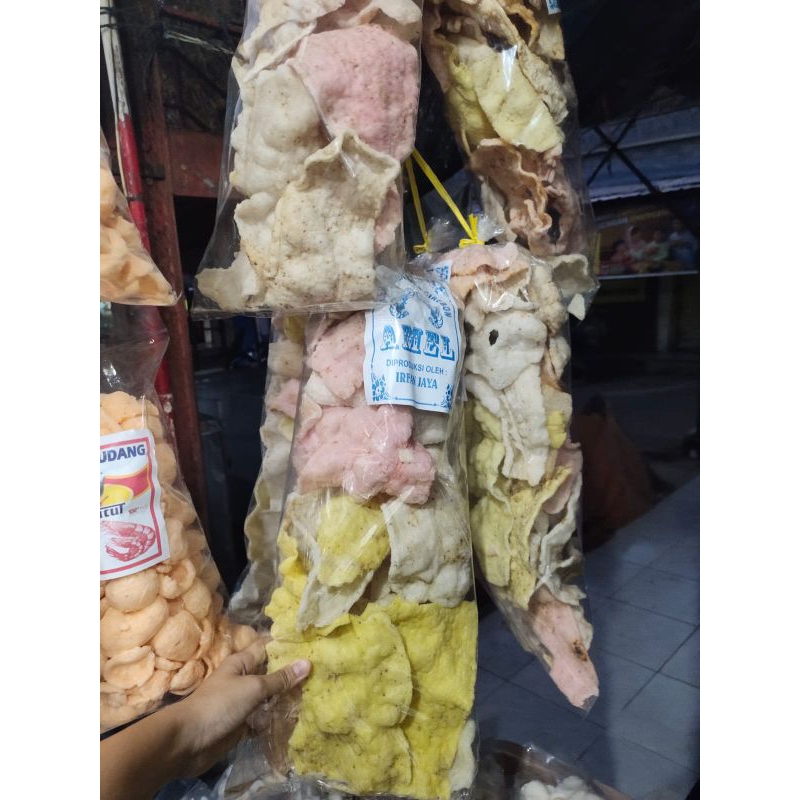 

Kerupuk Melarat Khas Cirebon