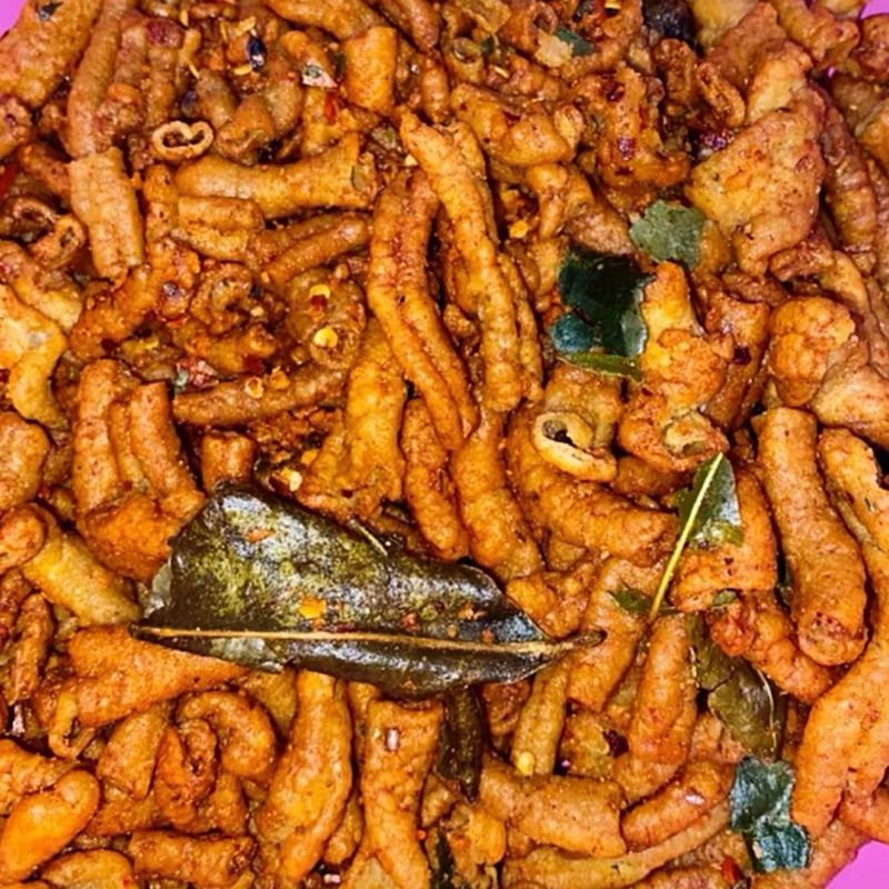 

USUS CRISPY PEDAS DAUN JERUK 500 GRAM