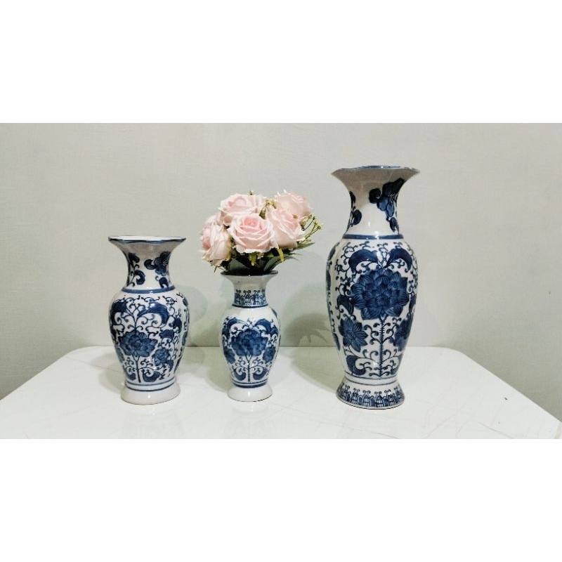 guci vas keramik /guci cina/vas cina putih biru antik/ keramik putih biru FREE BUBBLE