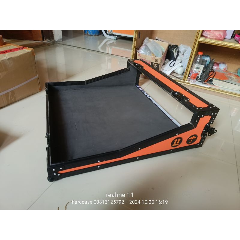 hardcase mixer midas