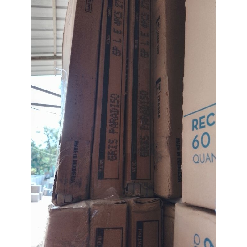 granit gris Paradiso by indogres