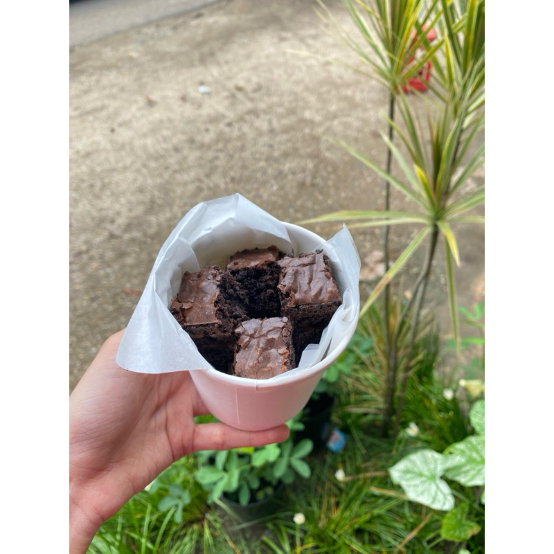 

Brownies Bites Cup by sweetbites