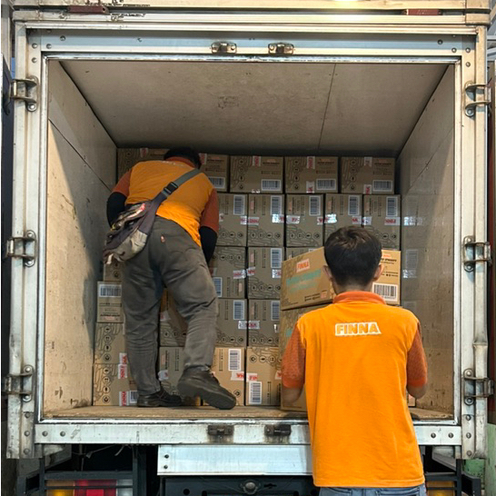 

ADY78 Kerupuk FINNA 1 DUS isi 120 pcs kemasan 10GR ASLI (KERUPUK GORENG)
