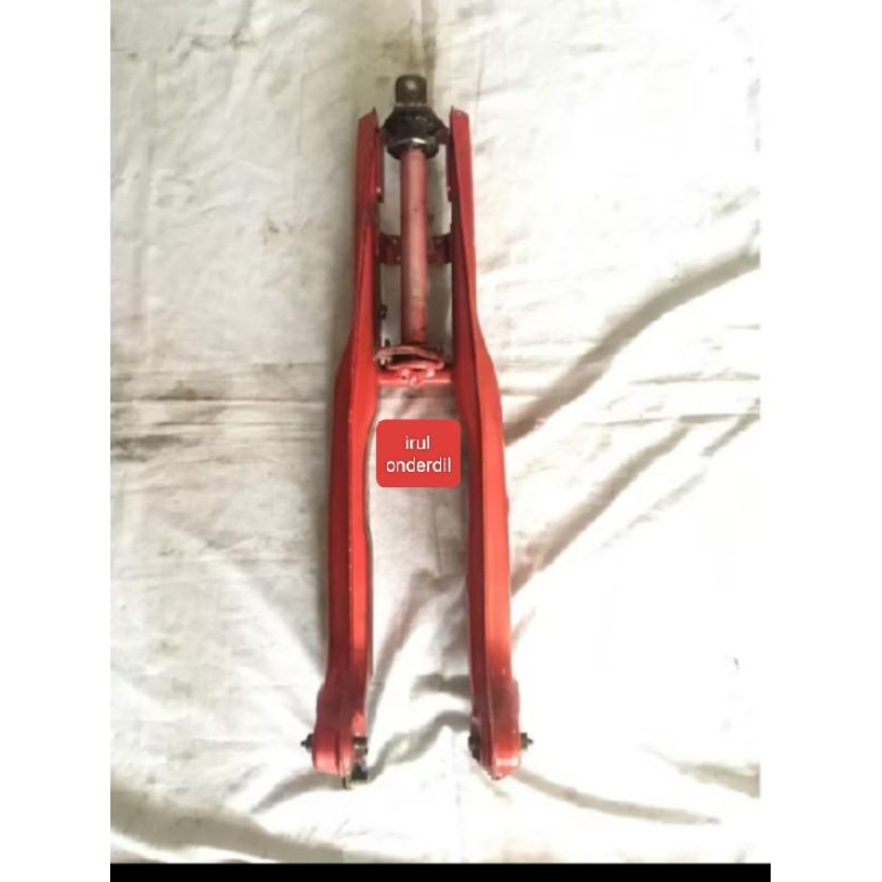 Segitiga,T set shockbreaker shock depan Yamaha V75 V80 original