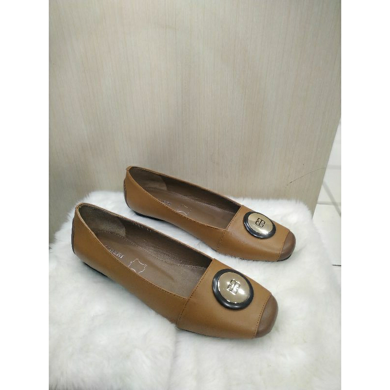 Buccheri Sepatu Flat Wanita Sepatu Kerja Flat Kasual Wanita LIVI - 1551