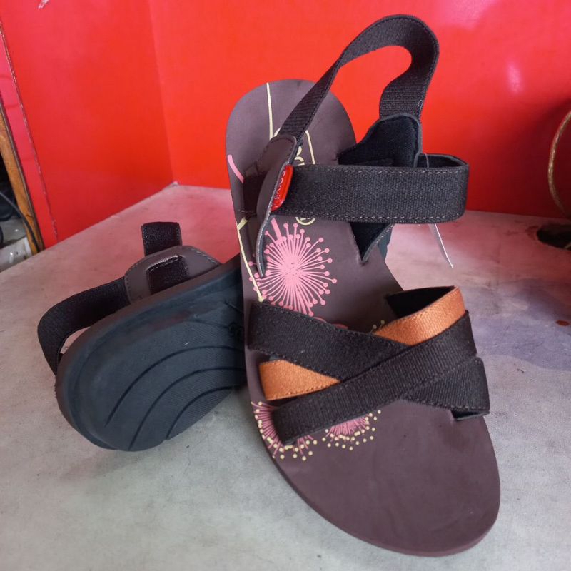 Carvil Sandal Wanita Gunung Nourma