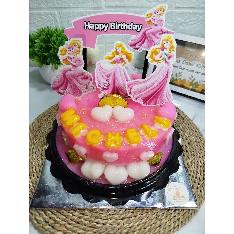 

Puding Tart tema Karakter