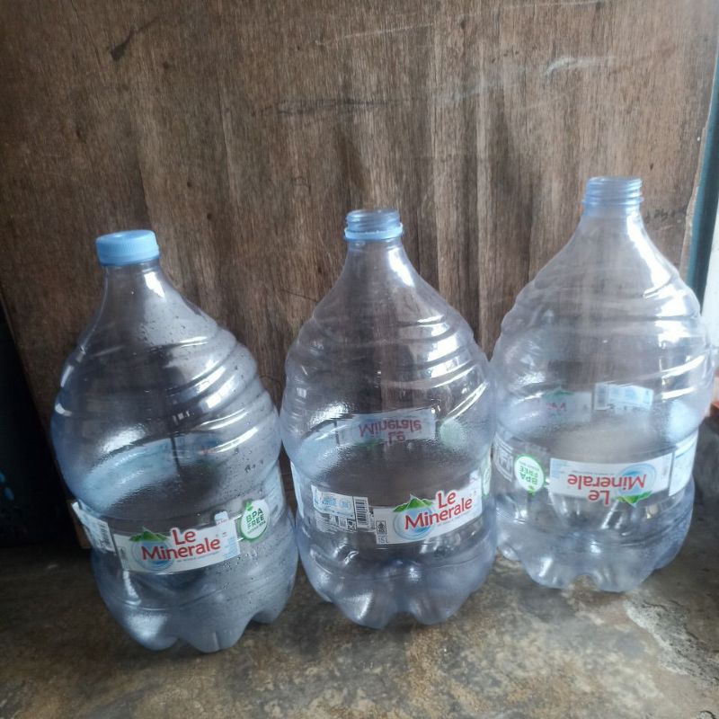 

galon kosongan le minerale 15lt