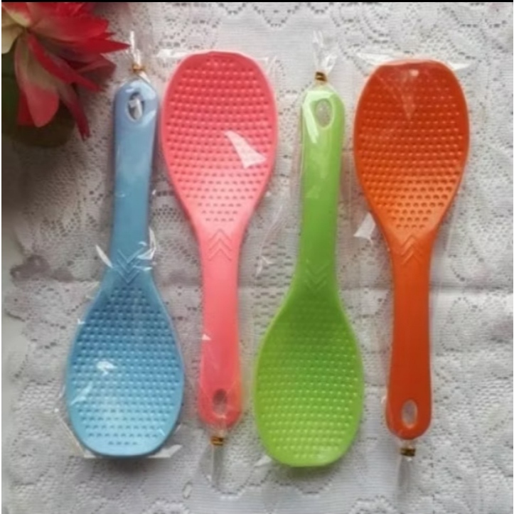 GROSIR SOUVENIR SENDOK NASI WARNA WARNI (1 BUNGKUS ISI 50)