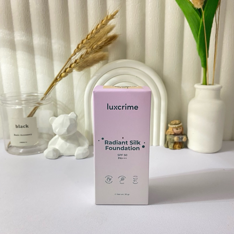 Luxcrime Radiant Silk Foundation Shade C01 | Foundation Luxcrime