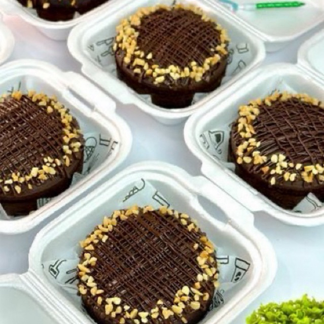 

Brownies Cookies Nyoklat Shiny Crust - Gift Hamper Kue ulang tahun 10x10