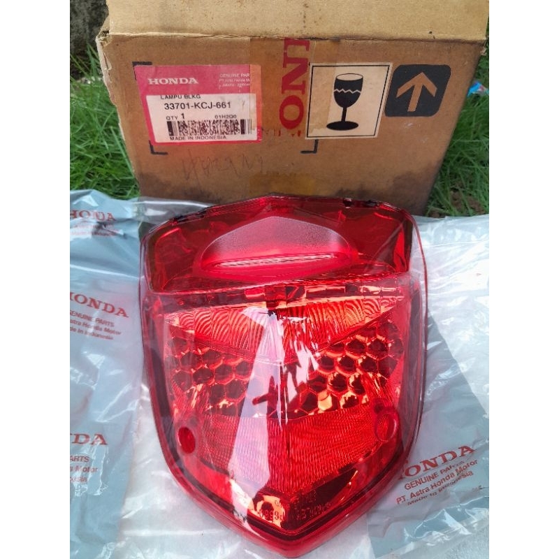 stoplamp tiger revo/lampu belakang tiger/lampu rem tiger