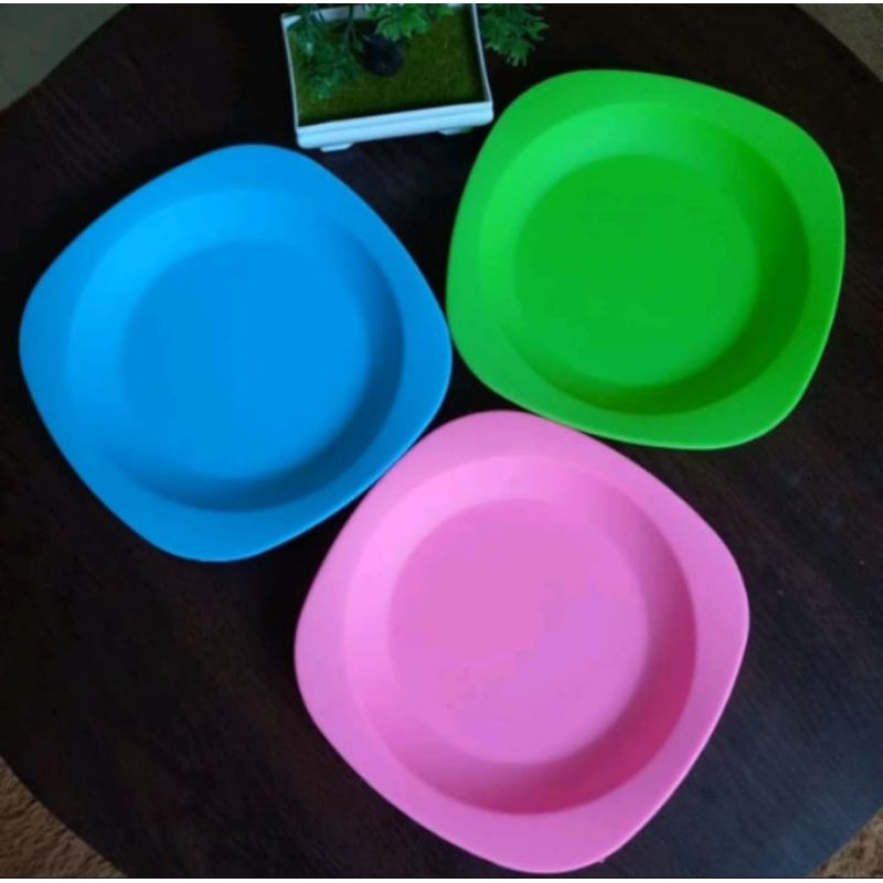 Piring Plastik Harmonis - 8" - ORI HARMONIS- Piring Segi Plastik - Panjang 21 cm- Piring Mahkota