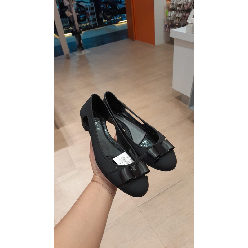 Payless by Chrissie harga normal 239000