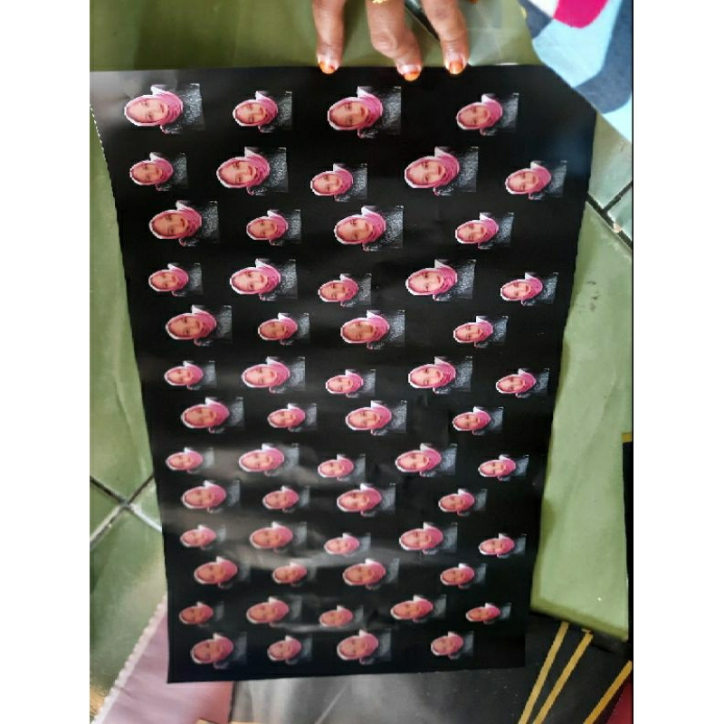 

kertas kado custom