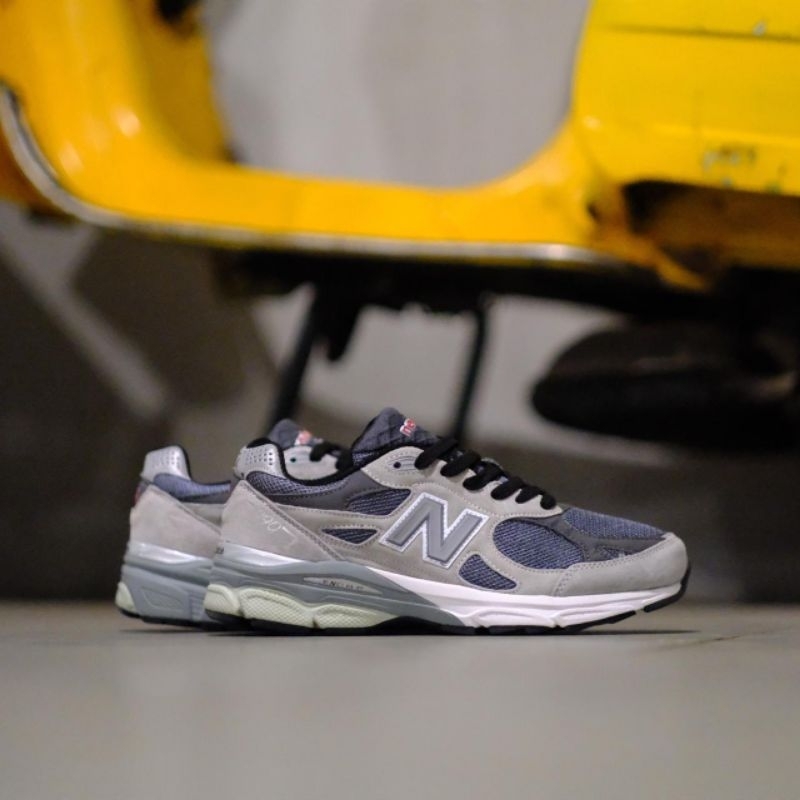 Sepatu New Balance 990 V3 Grey Navy size 40 - 45