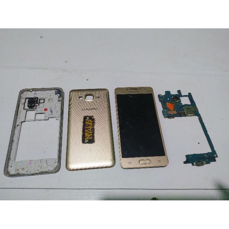 Samsung J2 prime LCD AMAN konektor cas rusak