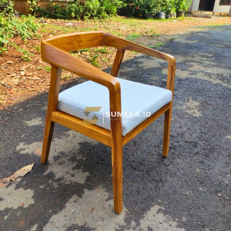 KURSI MINIMALIS KAYU JATI-KURSI MAKAN MINIMALIS KAYU JATI