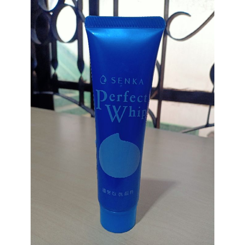 sabun cuci muka senka