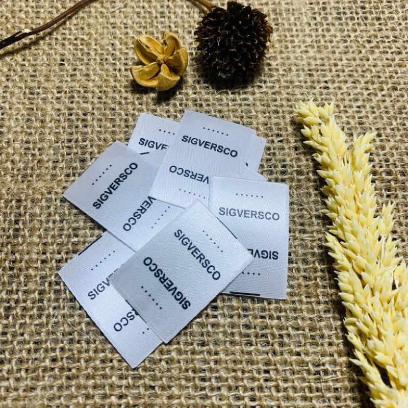 

(1-2 beres) Label Satin lokal 2.5/Label Custom/Label Pita/Label Hijab/Label Baju Custom/Label Jeans