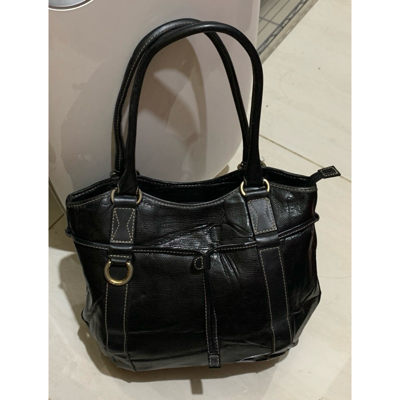 Tas tenteng mantan serut L4NC3L kulas. Warna hitam cakep.