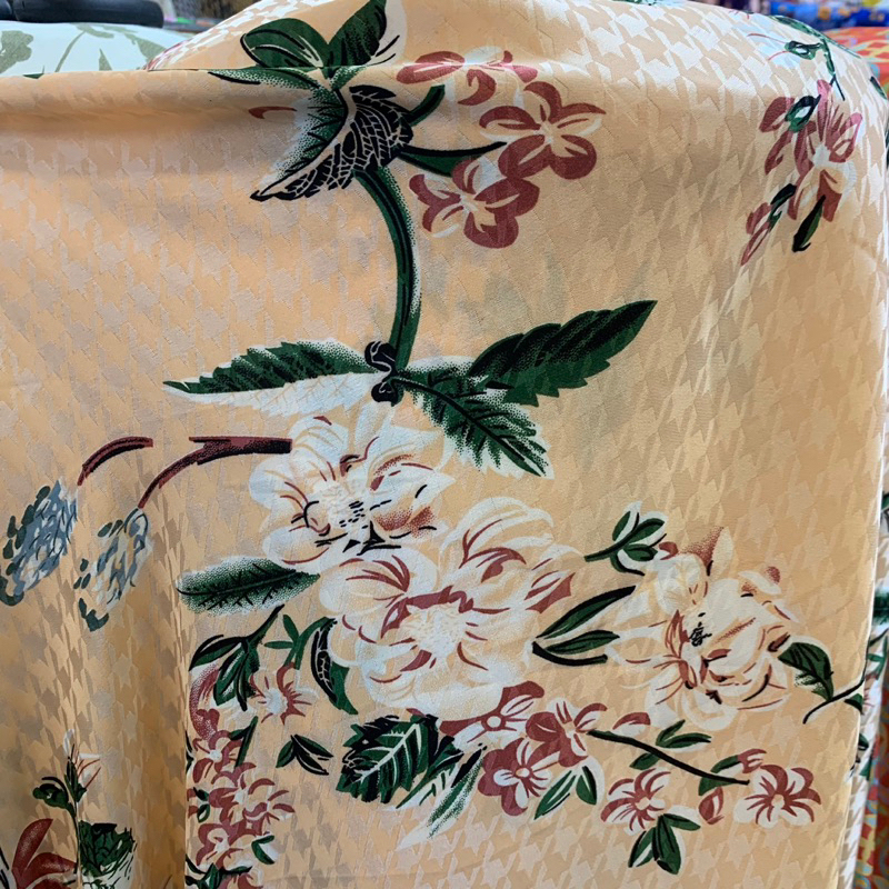 kain silk premium motif - kain silk armany import premium - kain silk sutra premium motif