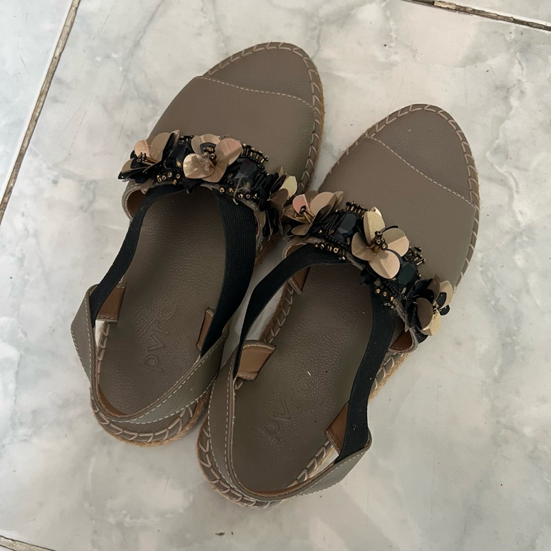 [PRELOVED] Pvra Sandals
