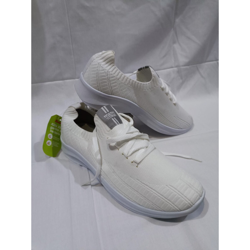 Sepatu North Star putih tali