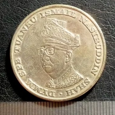 UANG KOIN KUNO 1 RINGGIT MALAYSIA  TUANKU ISMAIL NASARUDDIN SHAH TAHUN 1959-1969