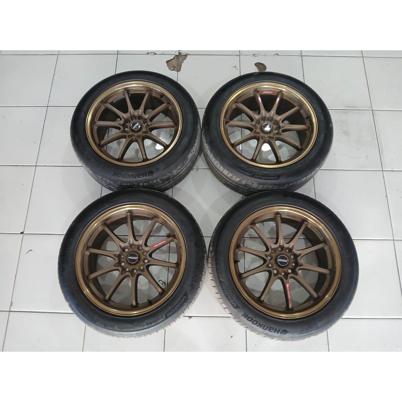 READY VELG SECOND LIKE NEW RAYS CE28 R18X8,5 H5X100/114 ET40 +  BAN HANKOK 235 50 R18