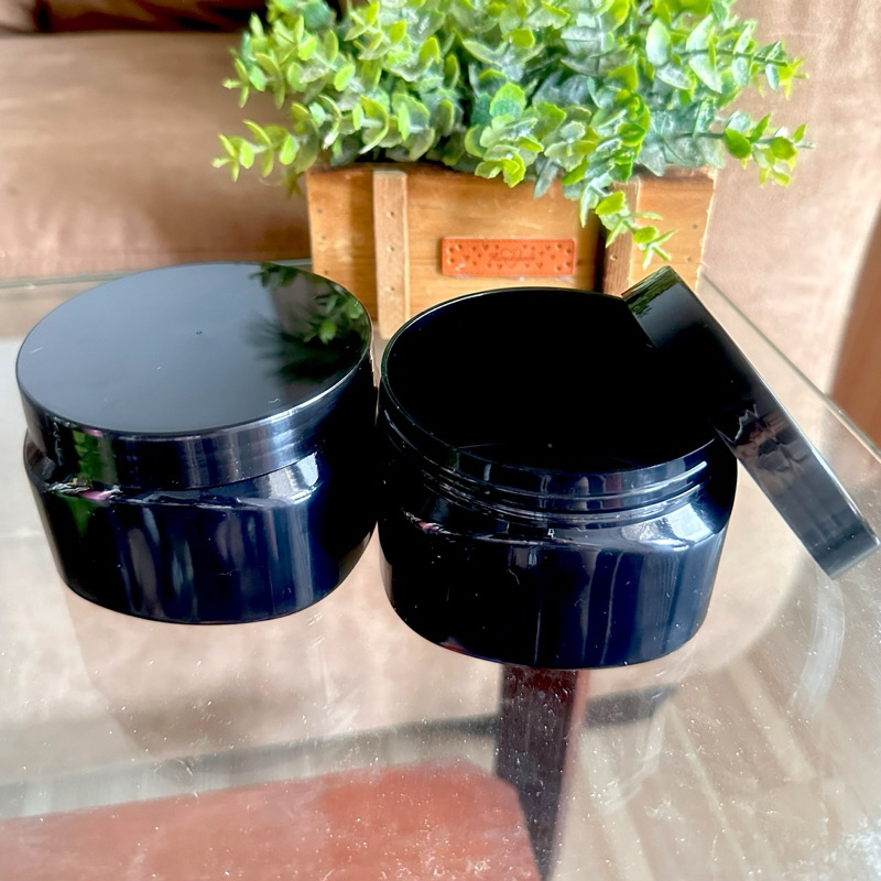 pot lulur 250 gr pet kotak hitam MANDA