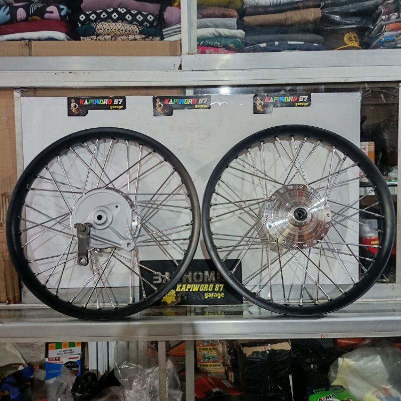 Velg Pelek Set Depan Belakang PNP Honda Astrea Grand, Astrea Prima.