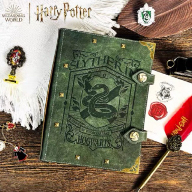 

HARRY POTTER X WB WARNER BROS WIZARDING WORLD HARDCOVER HARD COVER BOOK JOURNAL JOURNALING RETRO SYLTHERIN HIJAU HOGWARTS X MINISO DAIRY