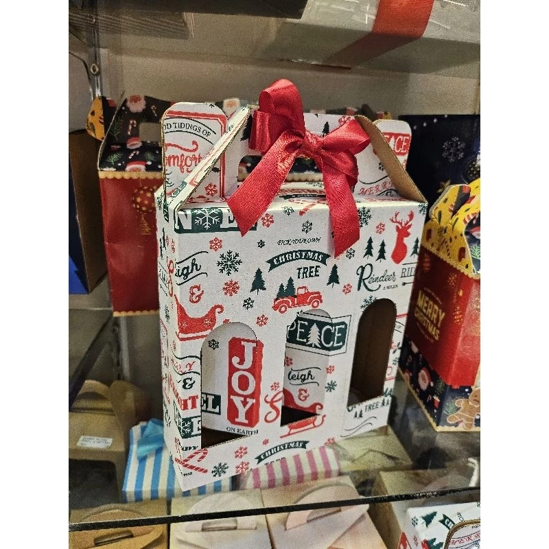 

2pcs KARDUS DIECUT TENTENG DUS HAMPERS BOTOL 250ml