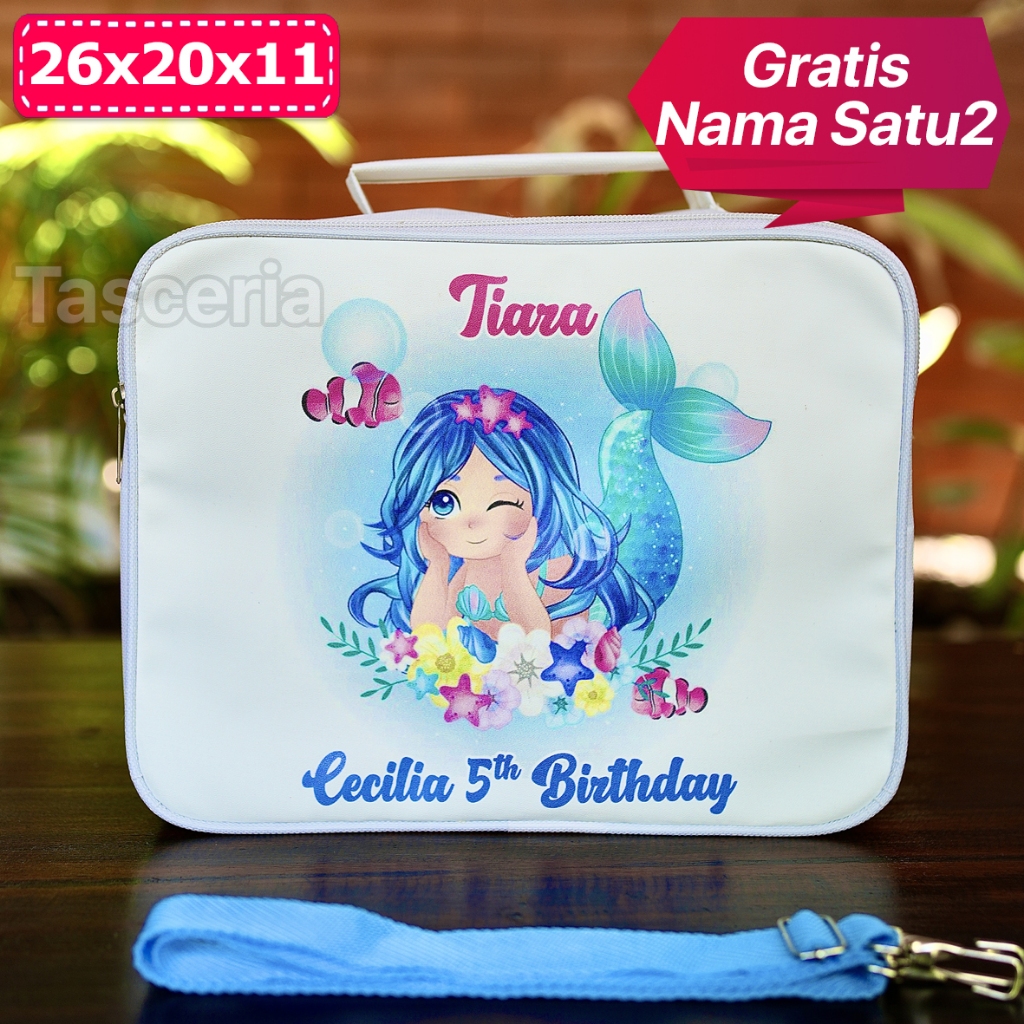 

Tas Selempang Anak Custom Nama Mermaid Blue / Tas Ulang Tahun Anak Resleting / Tas Snack Ultah Anak Bahan Polyster / Tas Hampers Ulang Tahun Anak Mewah